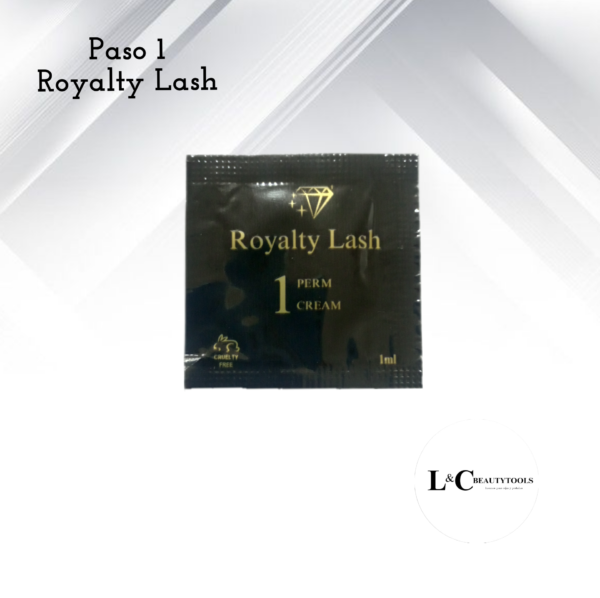 Paso 1 de lifting ROYALTY LASH